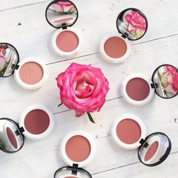 Lily Lolo Pressed Blush - Éclatez votre bulle - Bewell