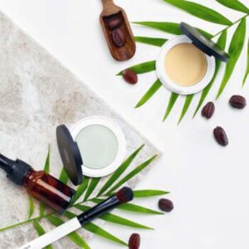 Correcteur Pressé Lily Lolo - Pistache - Bewell