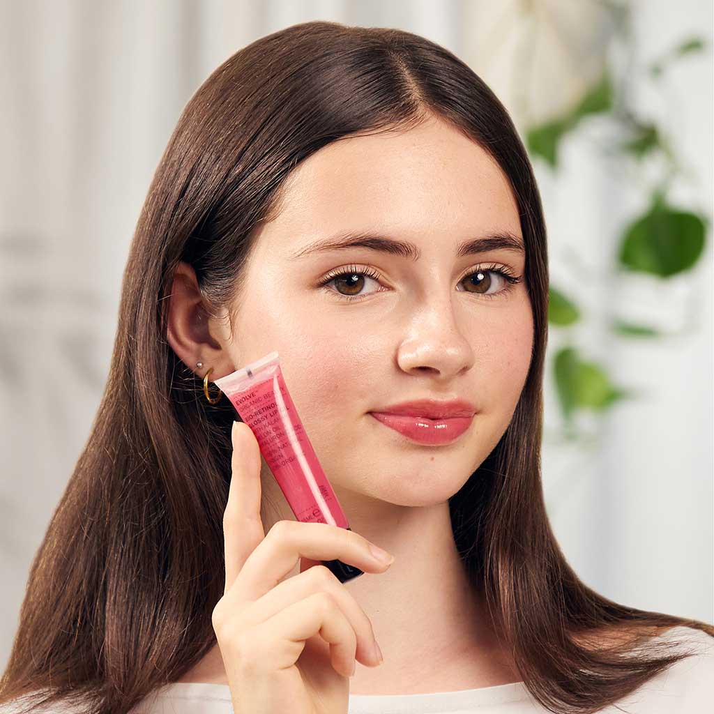 Evolve Bio Retinol Glossy Lip Oil 15 ml - Huile à lèvres brillante au bio-rétinol - Bewell