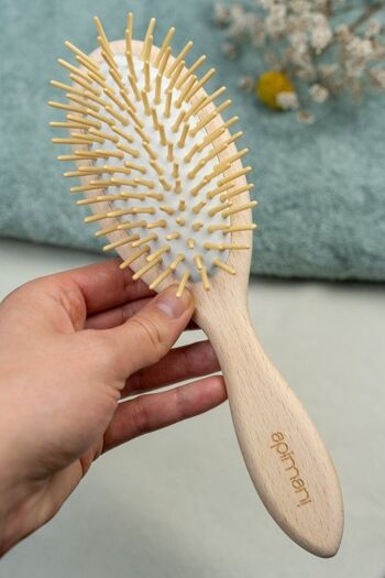 Brosse à cheveux Picots bois – 100% Naturelle Apimani